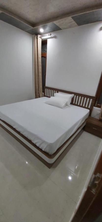 Solitude Inn Bnb Шимла Экстерьер фото