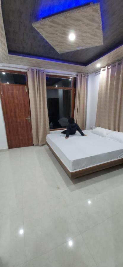 Solitude Inn Bnb Шимла Экстерьер фото