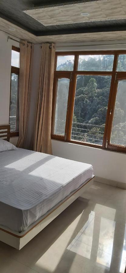 Solitude Inn Bnb Шимла Экстерьер фото